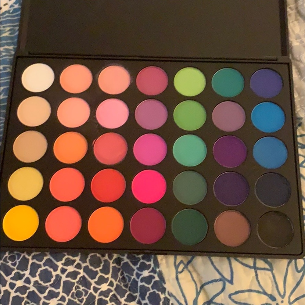 35 B Morphe